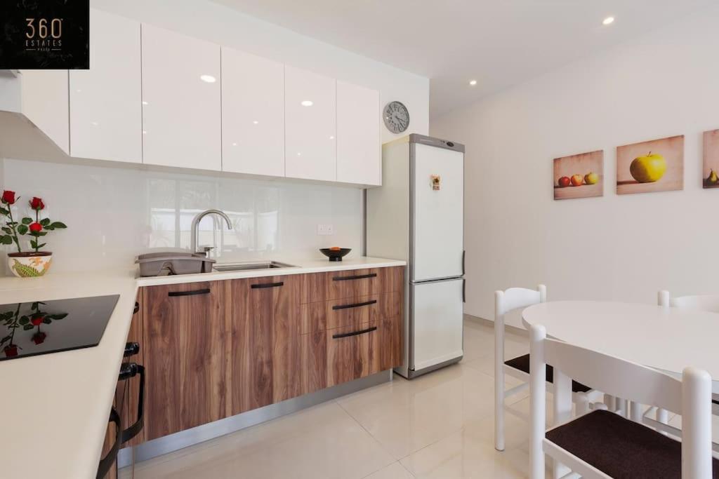 Comfy Apt With Terrace, 5 Mins To Sliema Ferries By 360 Estates Gzira Εξωτερικό φωτογραφία