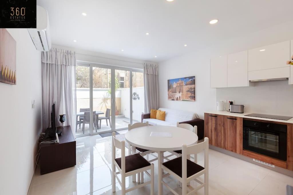 Comfy Apt With Terrace, 5 Mins To Sliema Ferries By 360 Estates Gzira Εξωτερικό φωτογραφία