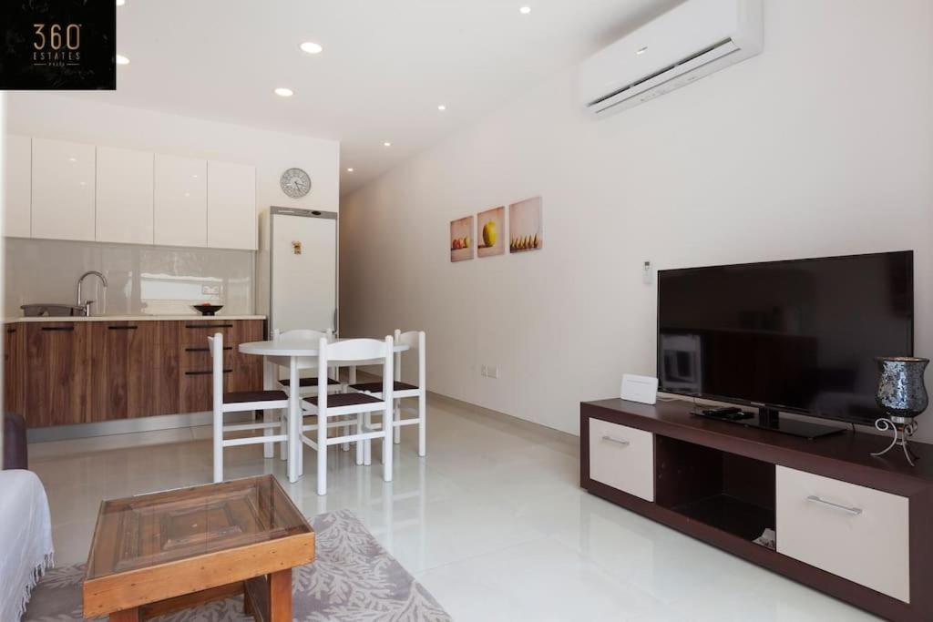 Comfy Apt With Terrace, 5 Mins To Sliema Ferries By 360 Estates Gzira Εξωτερικό φωτογραφία