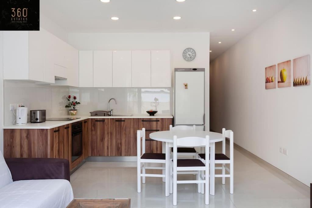 Comfy Apt With Terrace, 5 Mins To Sliema Ferries By 360 Estates Gzira Εξωτερικό φωτογραφία