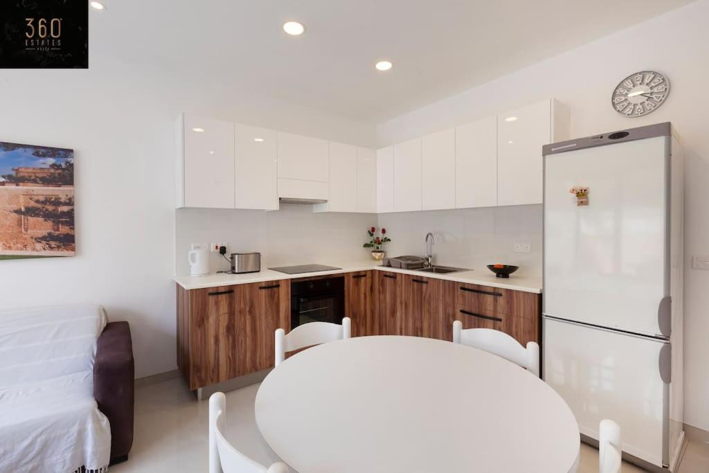 Comfy Apt With Terrace, 5 Mins To Sliema Ferries By 360 Estates Gzira Εξωτερικό φωτογραφία